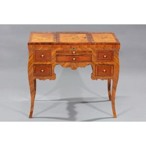 Dressing Table Veneered And Inlaid In Bois De Rose And Different Woods, France, 18th Century