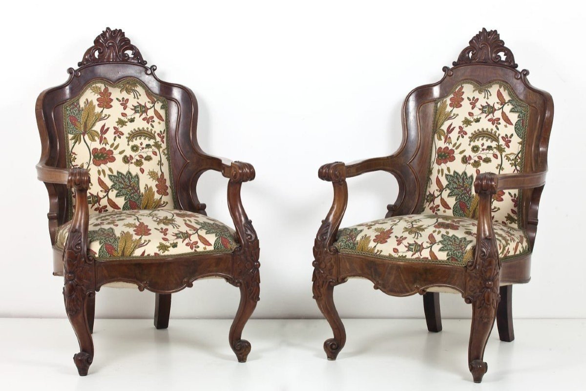 Refined Pair Of Armchairs