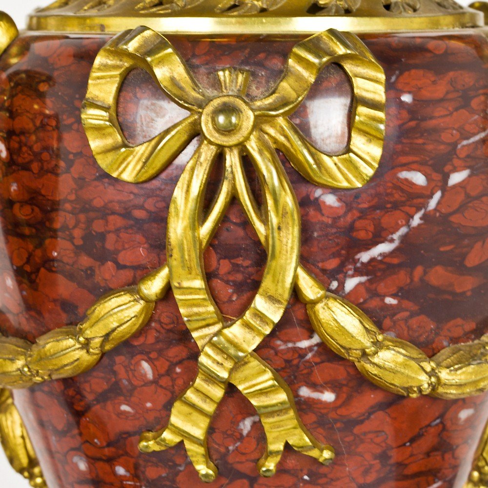 Coppia Di Vasi In Red Griotte Marble And Golden Bronze With Mercury-photo-4