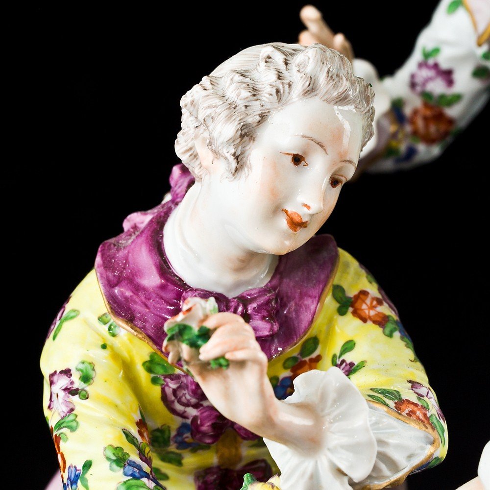 Porcelaine Française Représentant Une Scène Galante Signée « Frankenthal »-photo-5