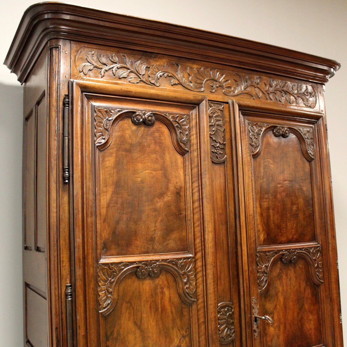 Antique Regency Cabinet Wardrobe In Walnut - 18th-photo-3