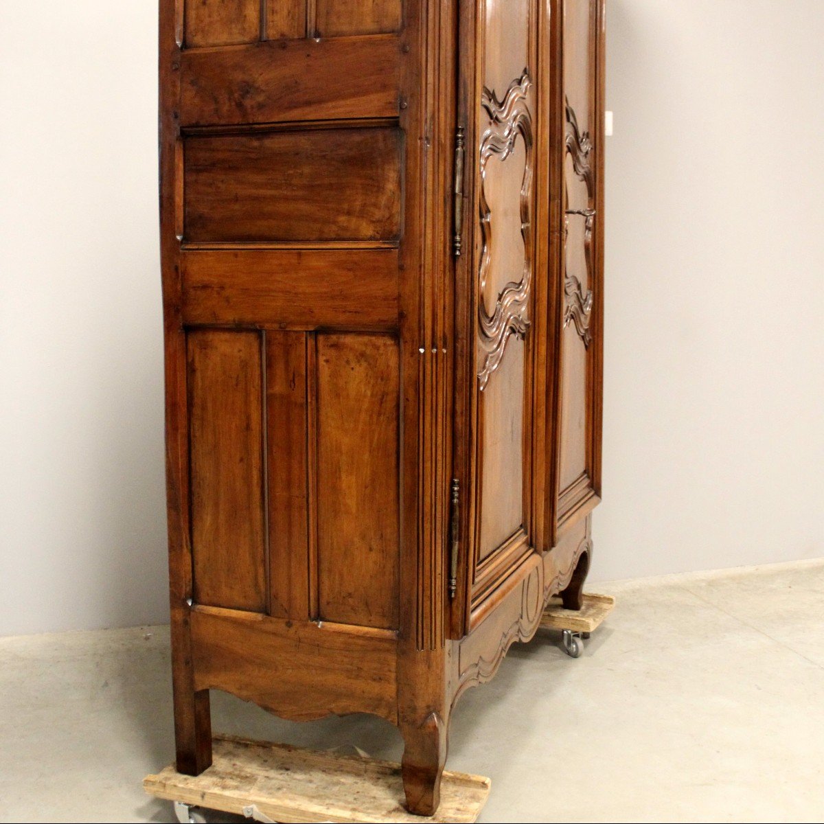 Antique Louis XV Cabinet Wardrobe In Walnut And Marquetry - 18th-photo-5