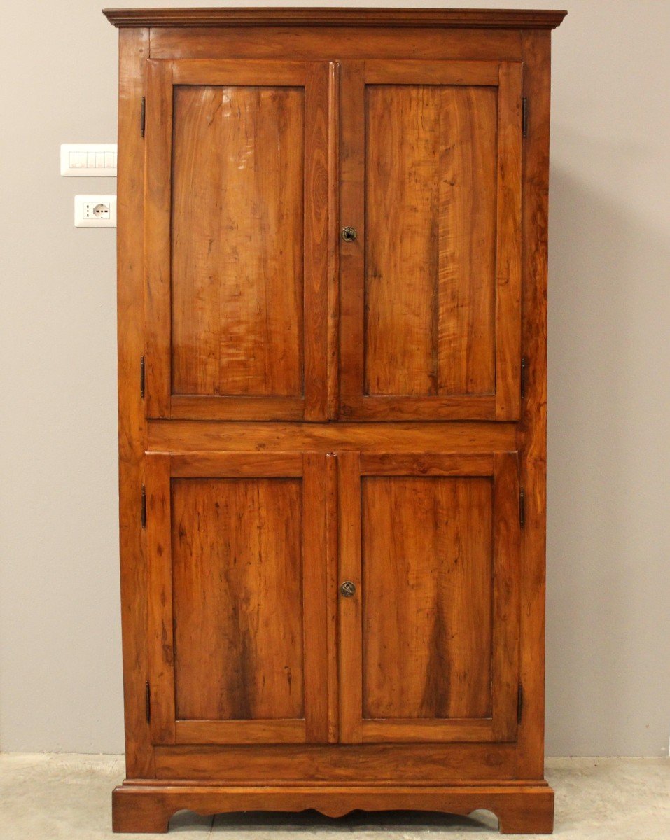 Antique Corner Cabinet Cupboard In Cherrywood - Italy 19th