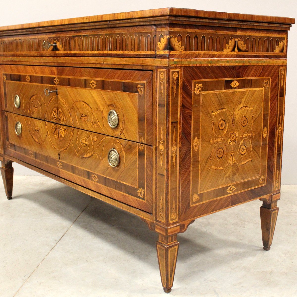 Antique Louis XVI Neoclassical Chest Of Drawers In Marquetry - Italy 18th-photo-1