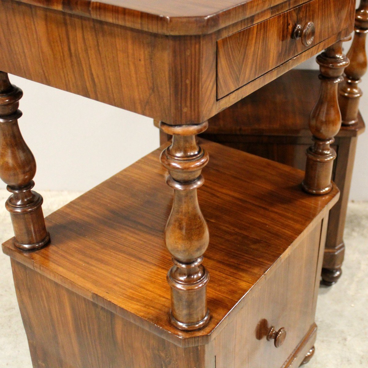 Antique Pair Of Louis Philippe Bedsides Nightstands Tables In Walnut - Italy 19th-photo-5