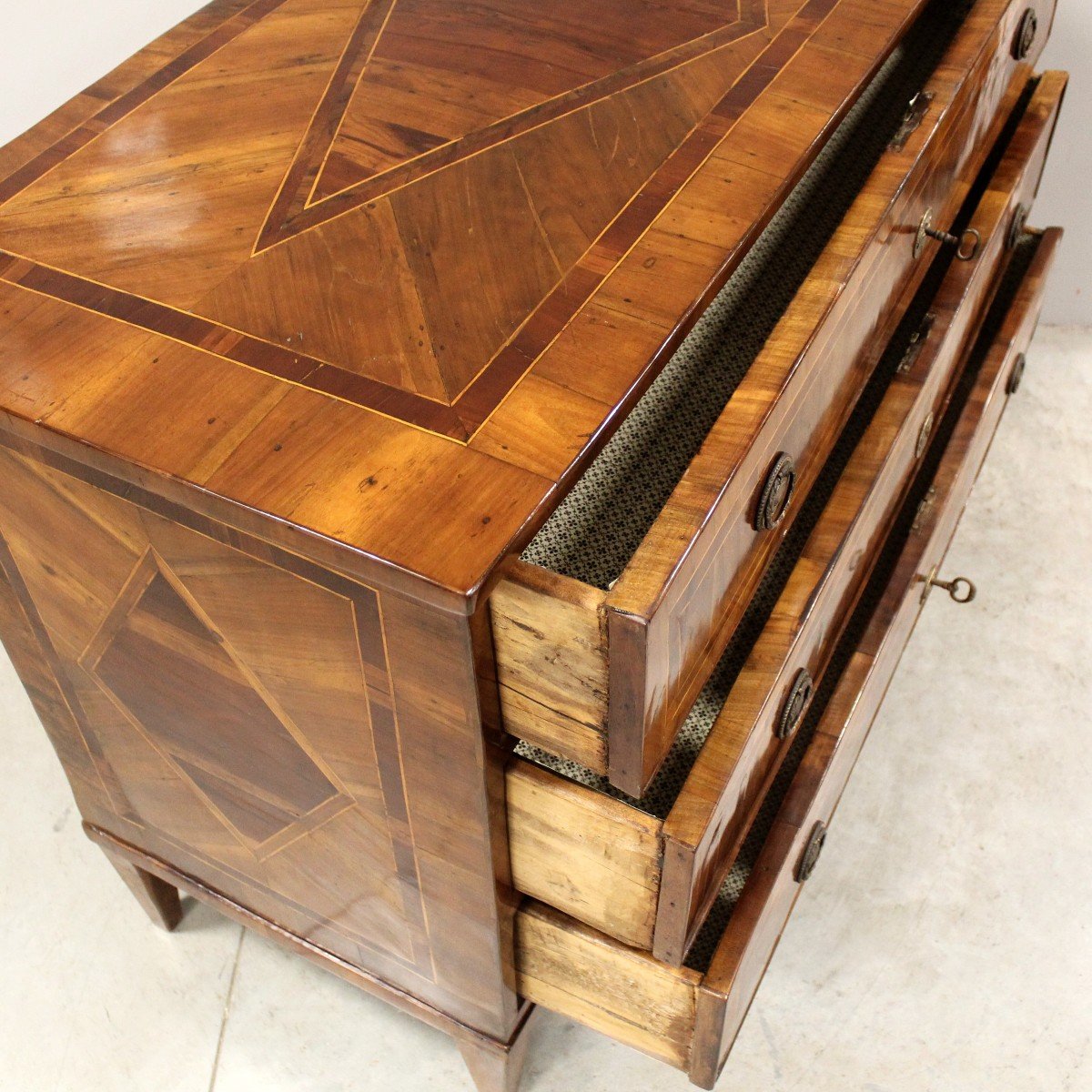 Antique Louis XVI Chest Of Drawers In Walnut Cherrywood And Marquetry - Italy 18th-photo-6