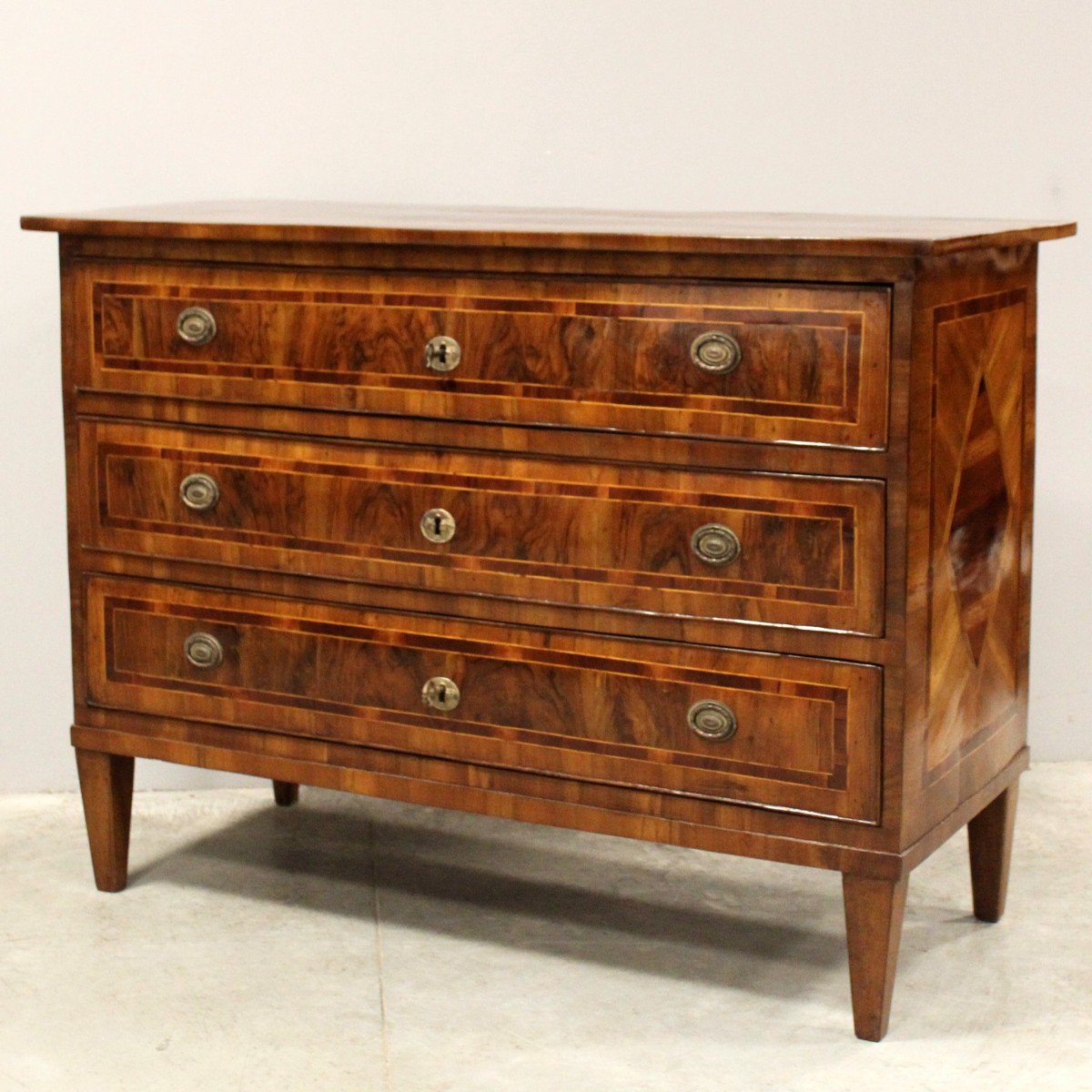 Antique Louis XVI Chest Of Drawers In Walnut Cherrywood And Marquetry - Italy 18th