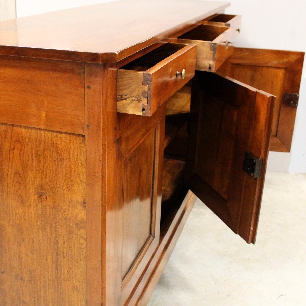 Antique Louis Philippe 3-doors Sideboard Dresser Cabinet Cupboard Buffet In Cherrywood - 19th-photo-7