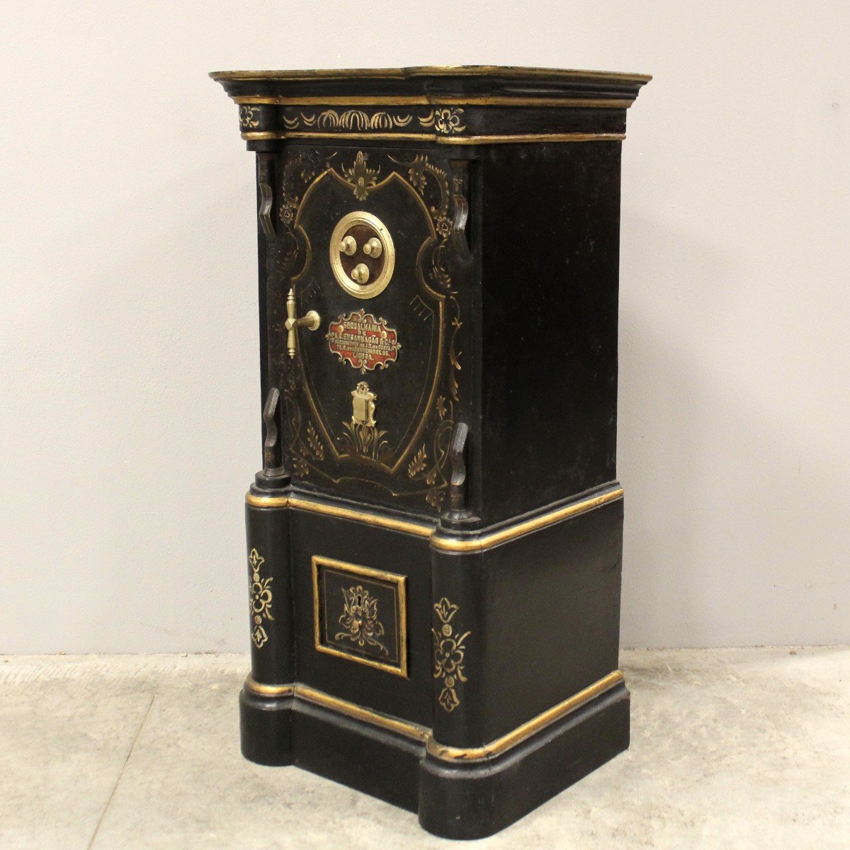 Antique Safe Strongbox - 19th-photo-1