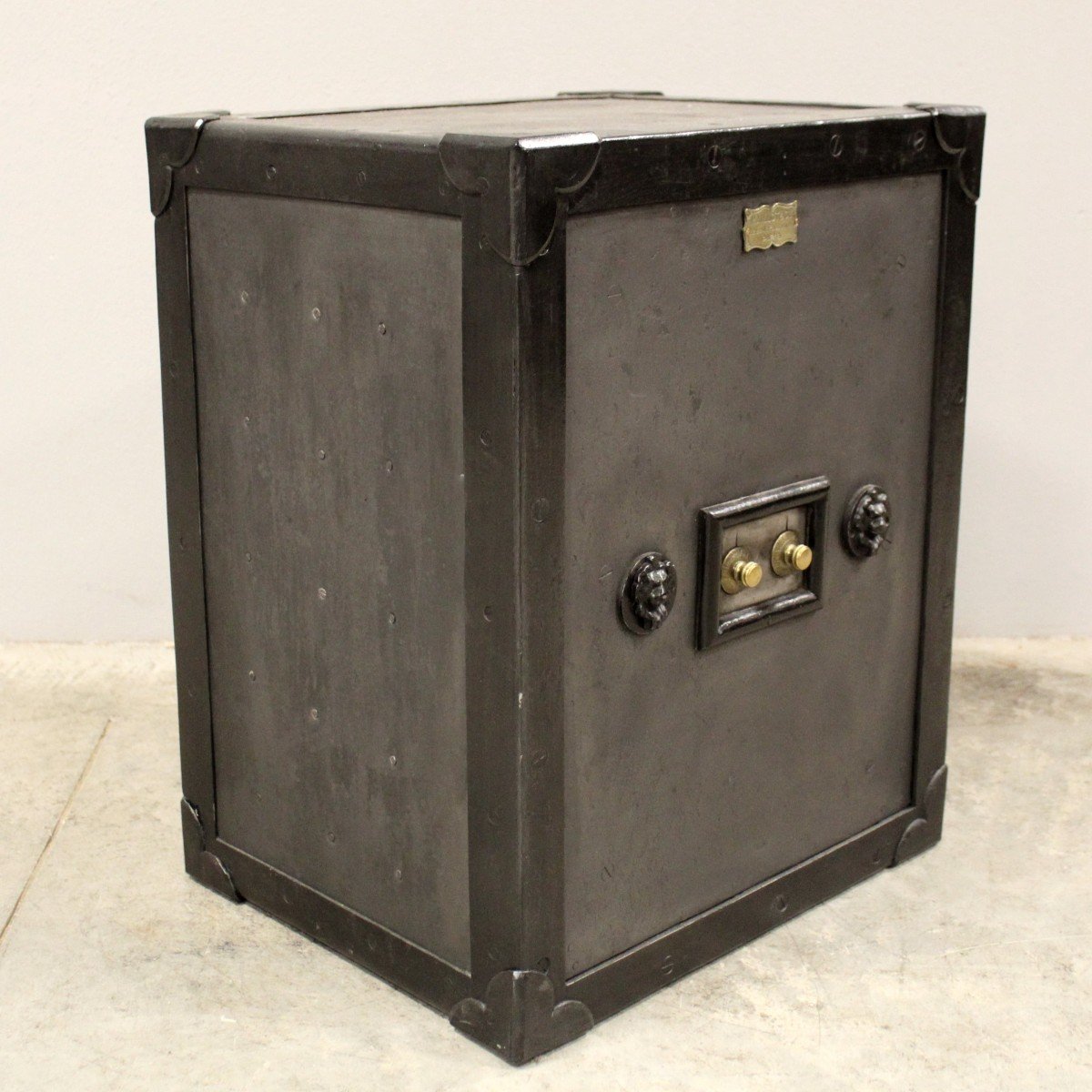 Antique Safe Strongbox-photo-3