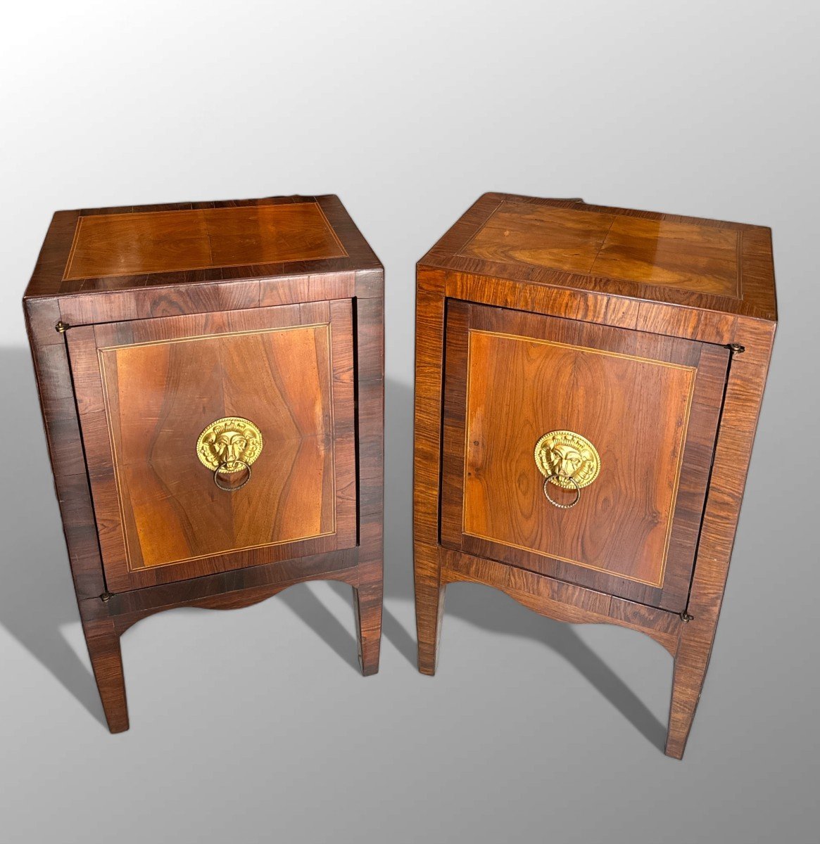 Pair Of Walnut Night Side Tables - Directorio Period