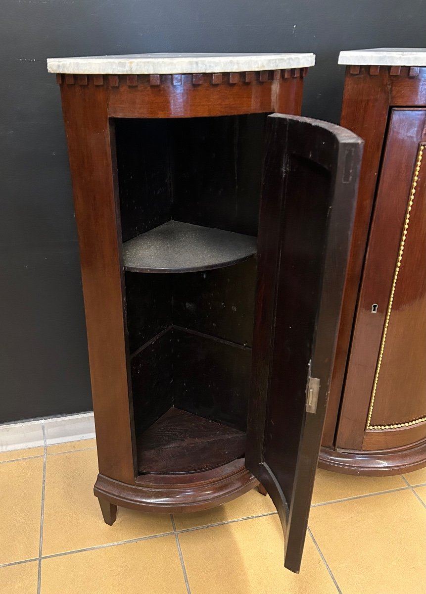 Pair Of 18th Century Corner Cupboards-photo-2