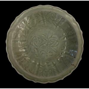 Ming Dynasty Plate