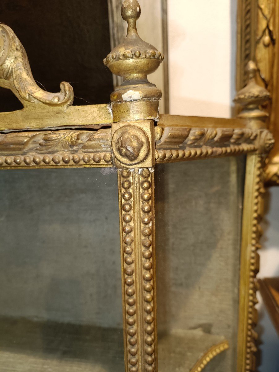 Hanging Display Cabinet In Gilded Wood And ''pastiglia''. Louis XVI Period.-photo-4