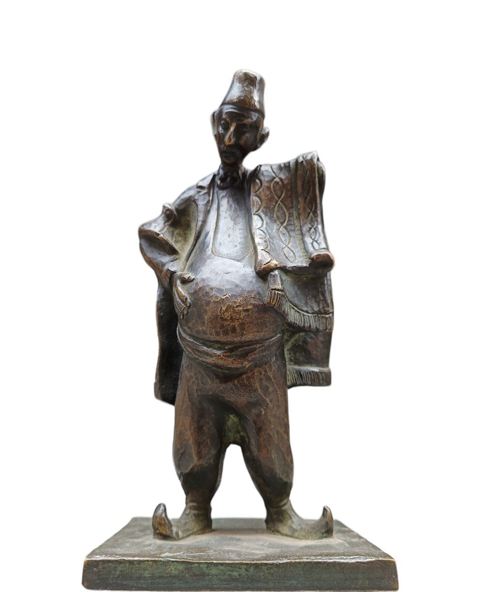 Orientalist Bronze Sculpture Depicting A Carpet Seller. Late XIXth Century.-photo-2