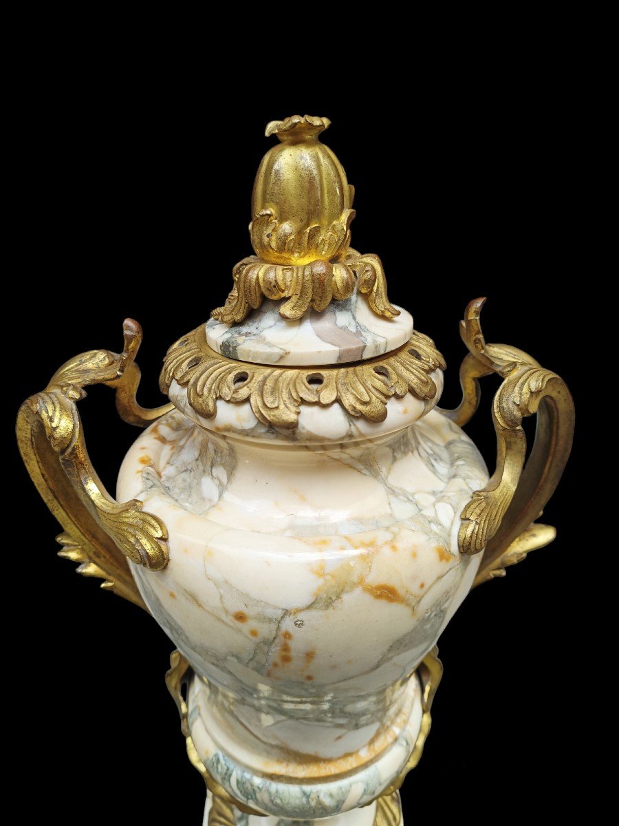 Ormolu Mounted White Marble Vase.  France,19th Century.-photo-3