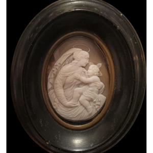 Shell Cameo Depicting Madonna And Child.italy,xixth Century.