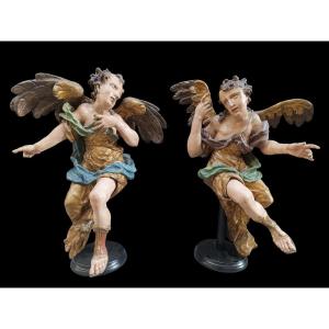 Pair Of Angels In Carved Wood.veneto,early 18th Century.