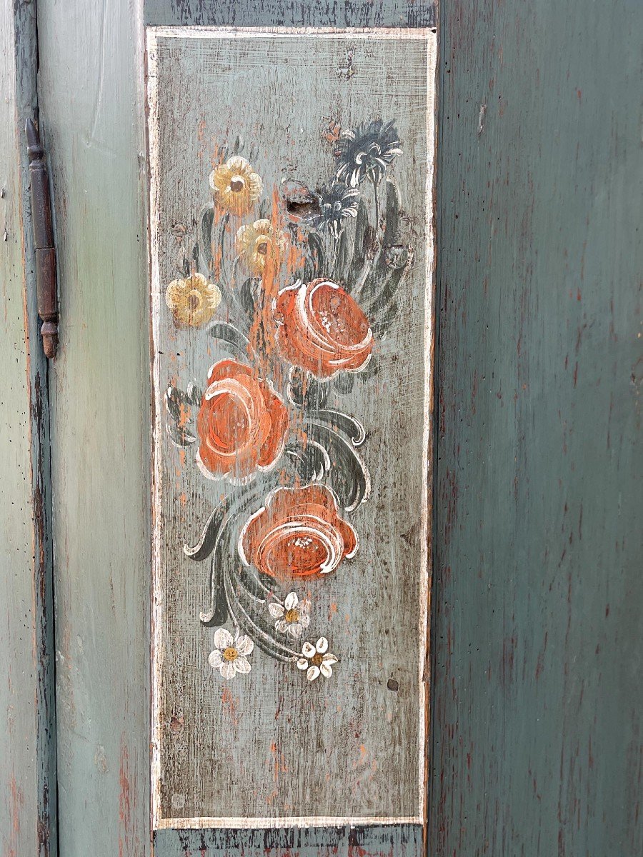 Blue Painted Wardrobe With Flowers And Fruit  -photo-6