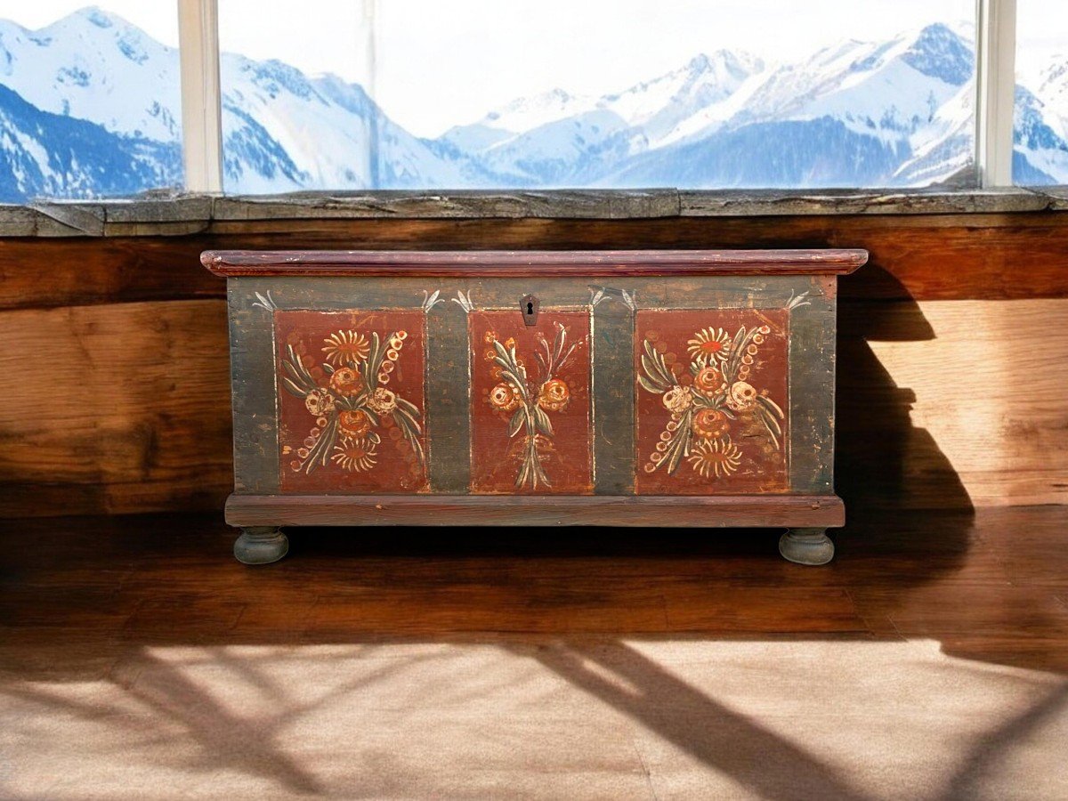 Blue Floral Alpine Blanket Chest-photo-3