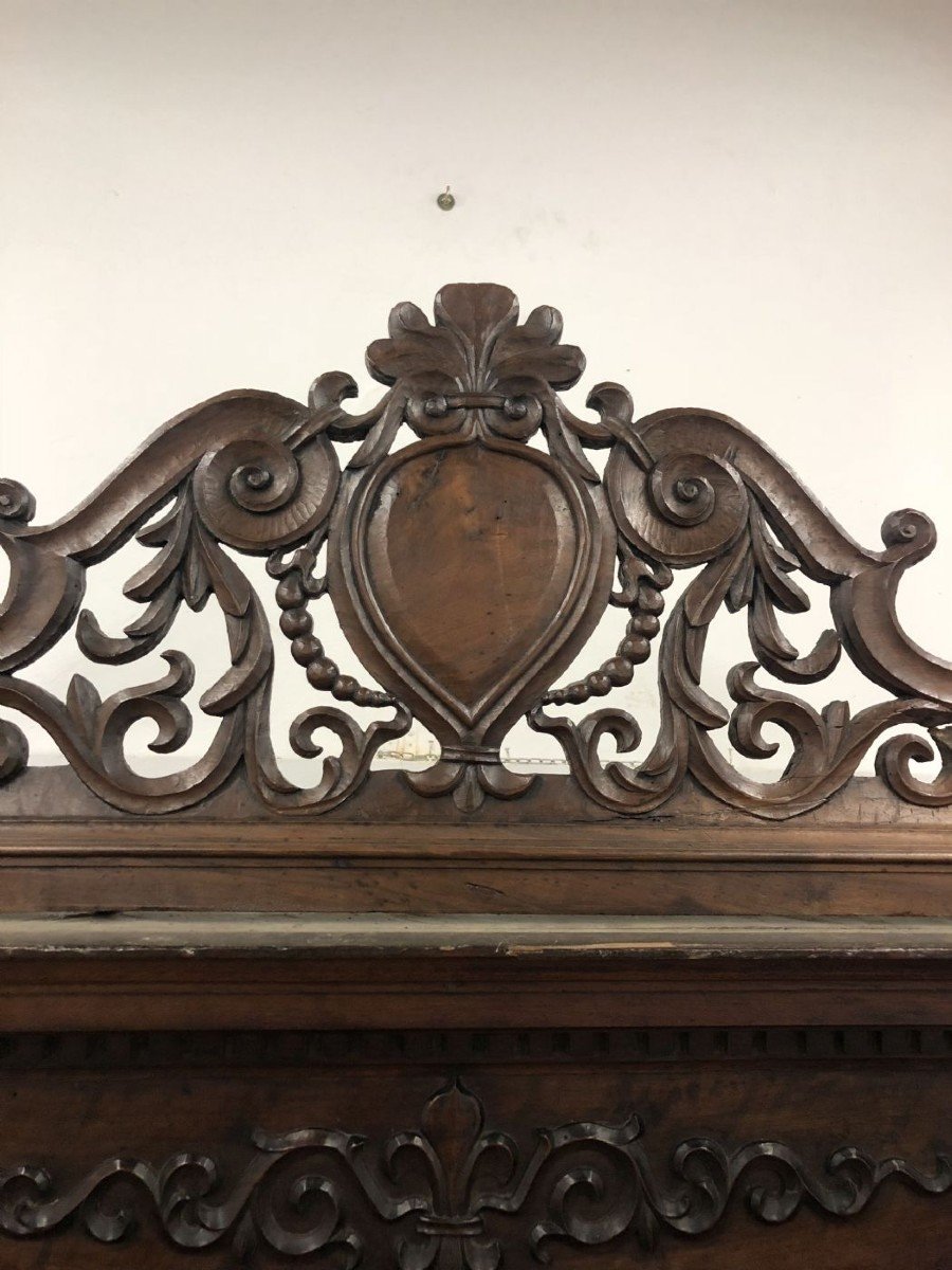 Walnut Wardrobe With Perforated Cymas And Coat Of Arms, With Lily Of The Farnese Family, Parma-photo-4