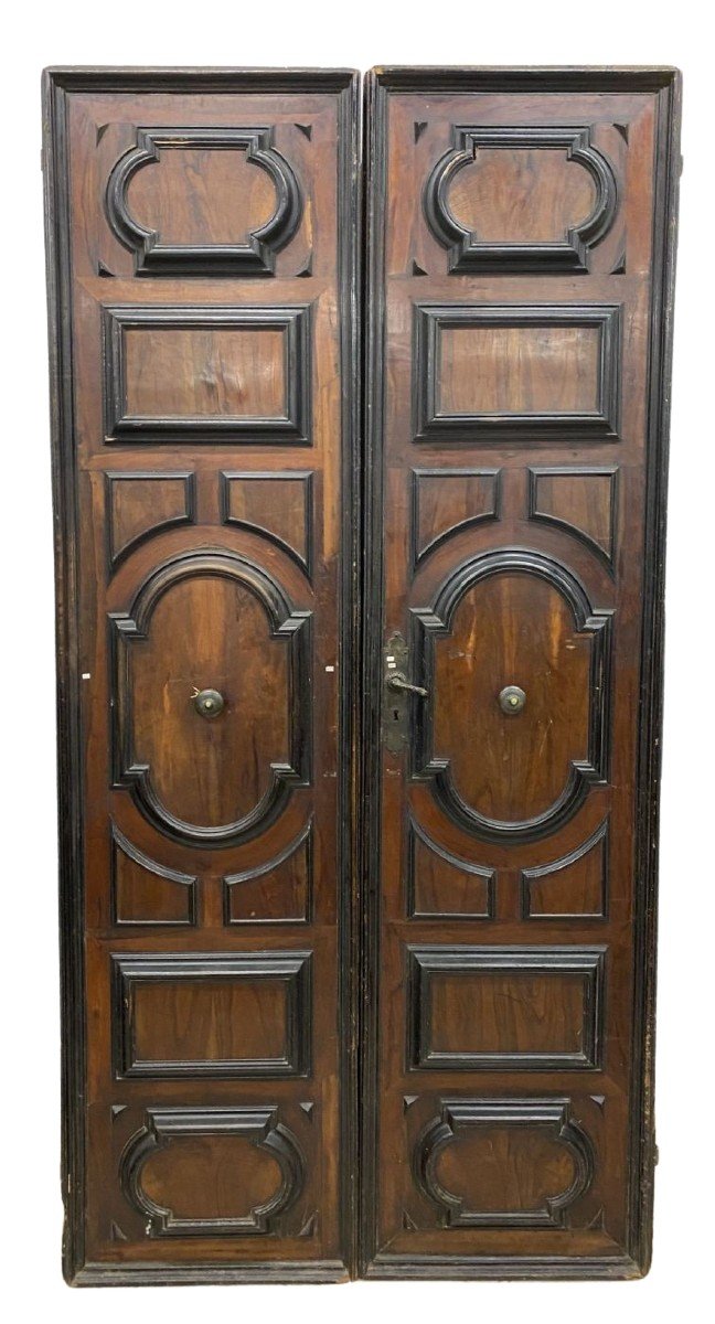 Venetian Door With 2 Doors In Walnut