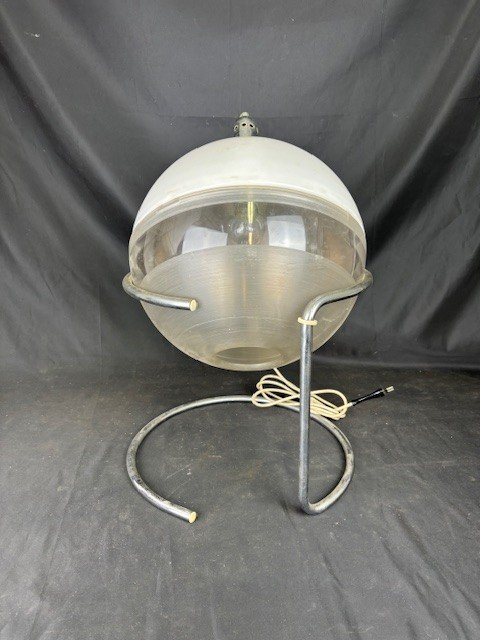Table Lamp In Plastic And Chromed Metal-photo-4