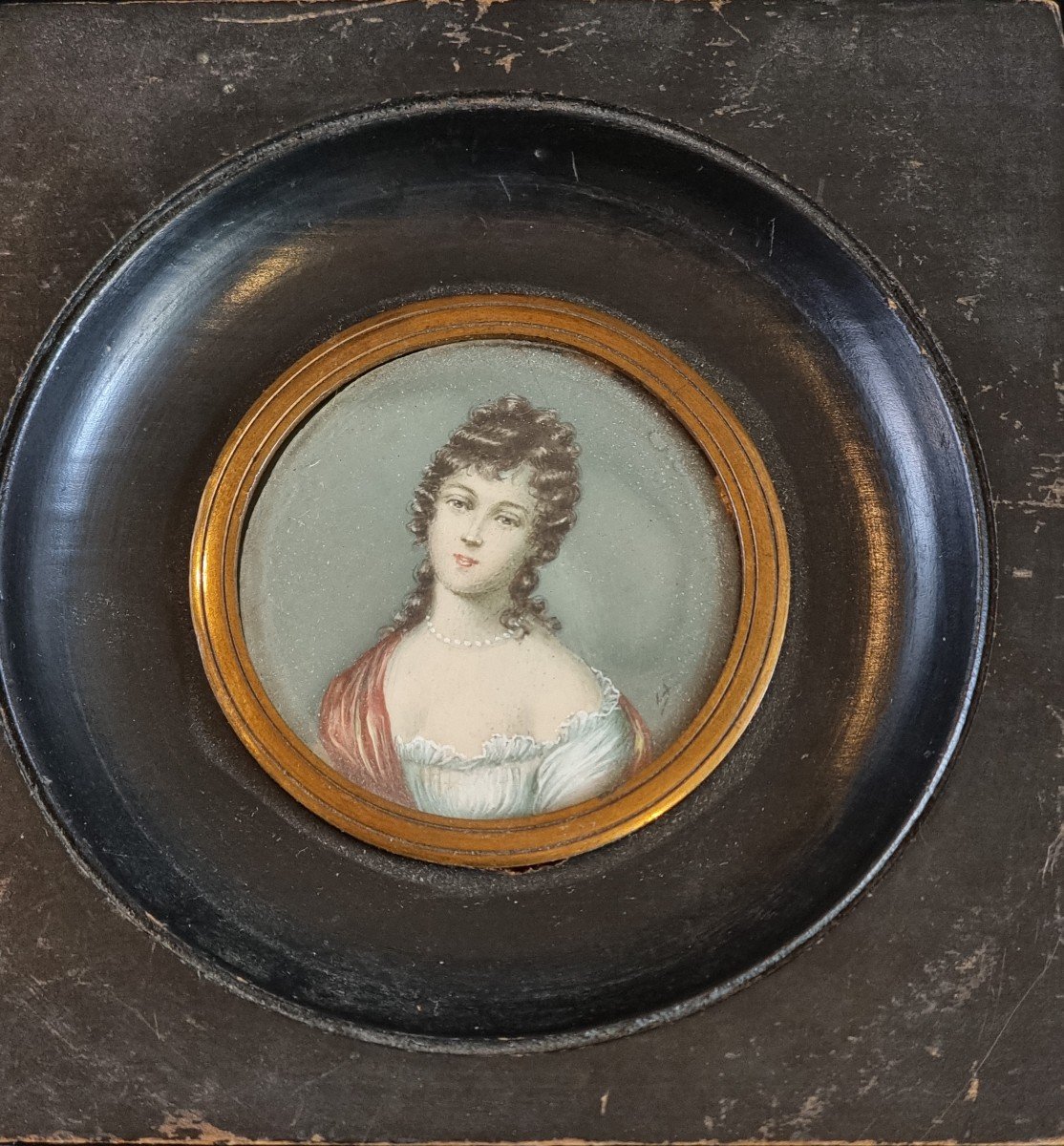 Miniature D’une Jeune Fille Sur Un Cadre ébène.