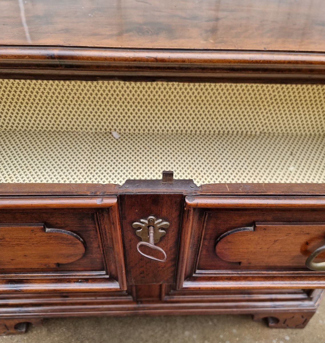 17th-century Emilian Chest Of Drawers In Solid Walnut-photo-3