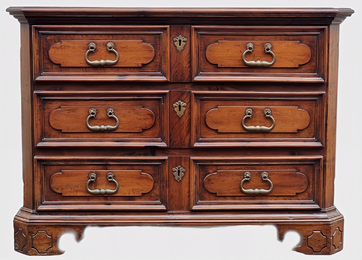 17th-century Emilian Chest Of Drawers In Solid Walnut