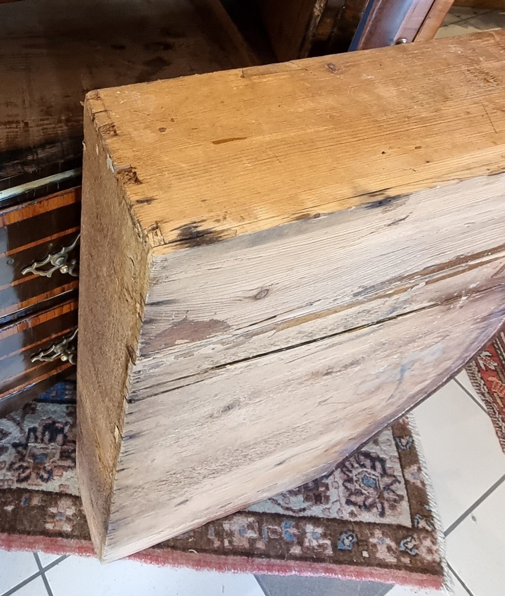 Mid-18th Century Sicilian Chest Of Drawers With Shaped Front And Sides-photo-3