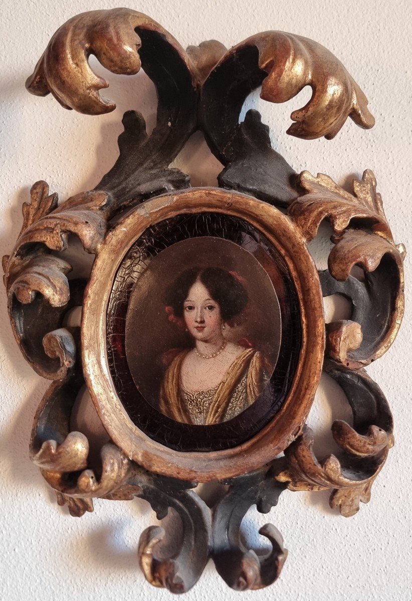 Portrait Of A Young Girl With An Emilian Frame From The 18th Century-photo-2