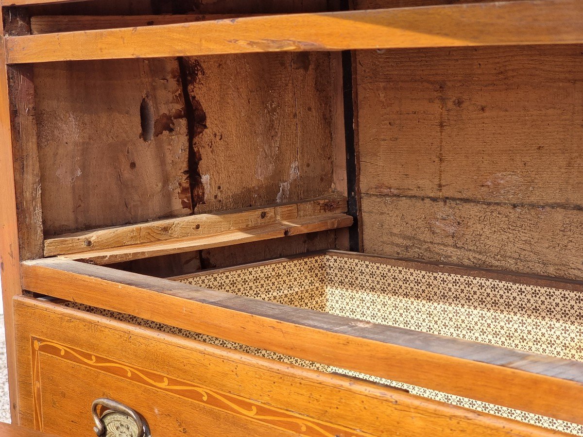 Early 19th-century Venetian Walnut Chest Of Drawers-photo-4