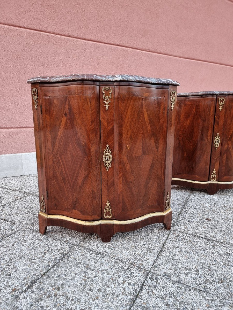 Pair Of 18th-century Sicilian Corner Cabinets-photo-5