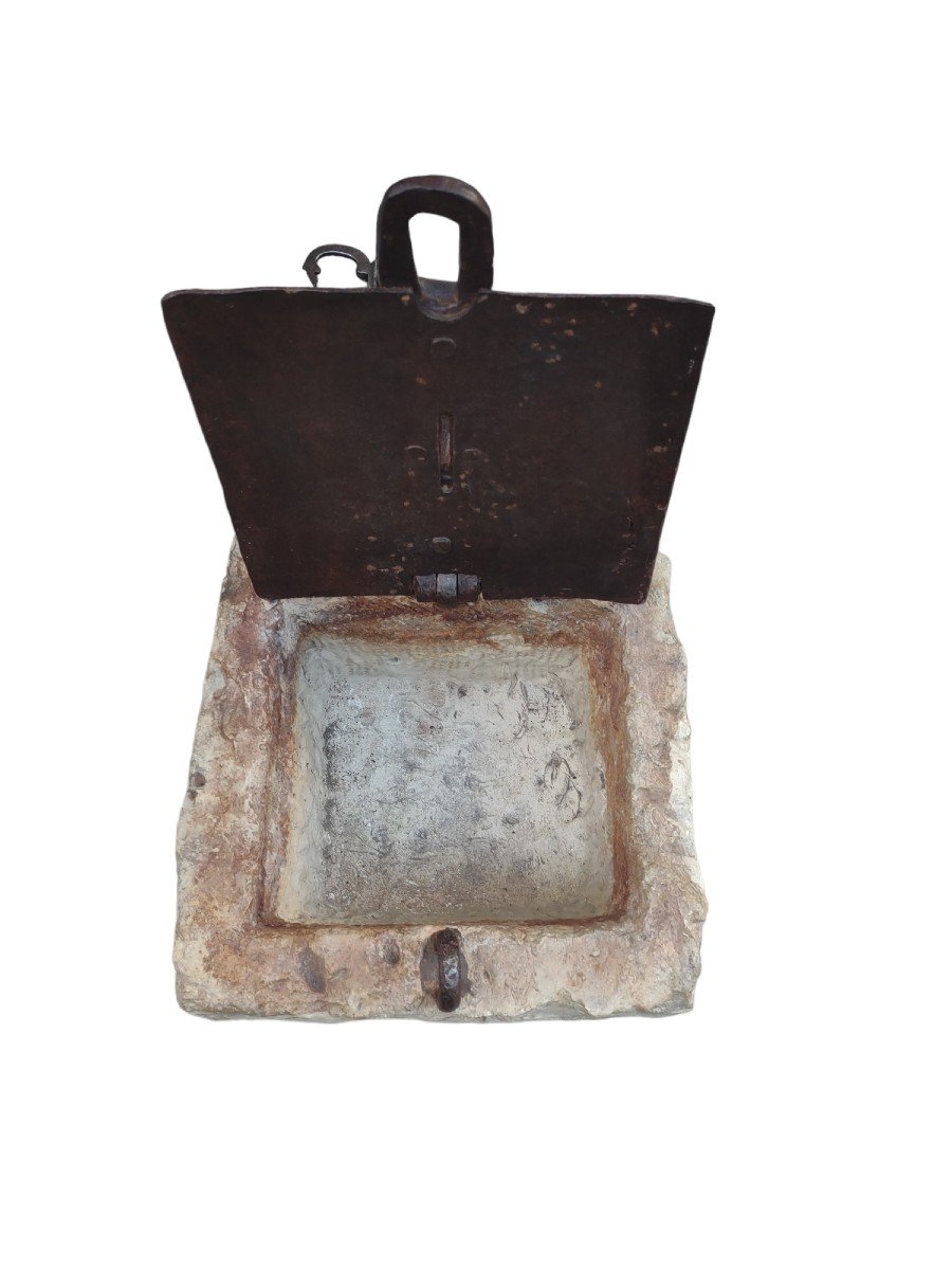 Stone And Wrougt Iron Alms Box XV-xvi Century -photo-4