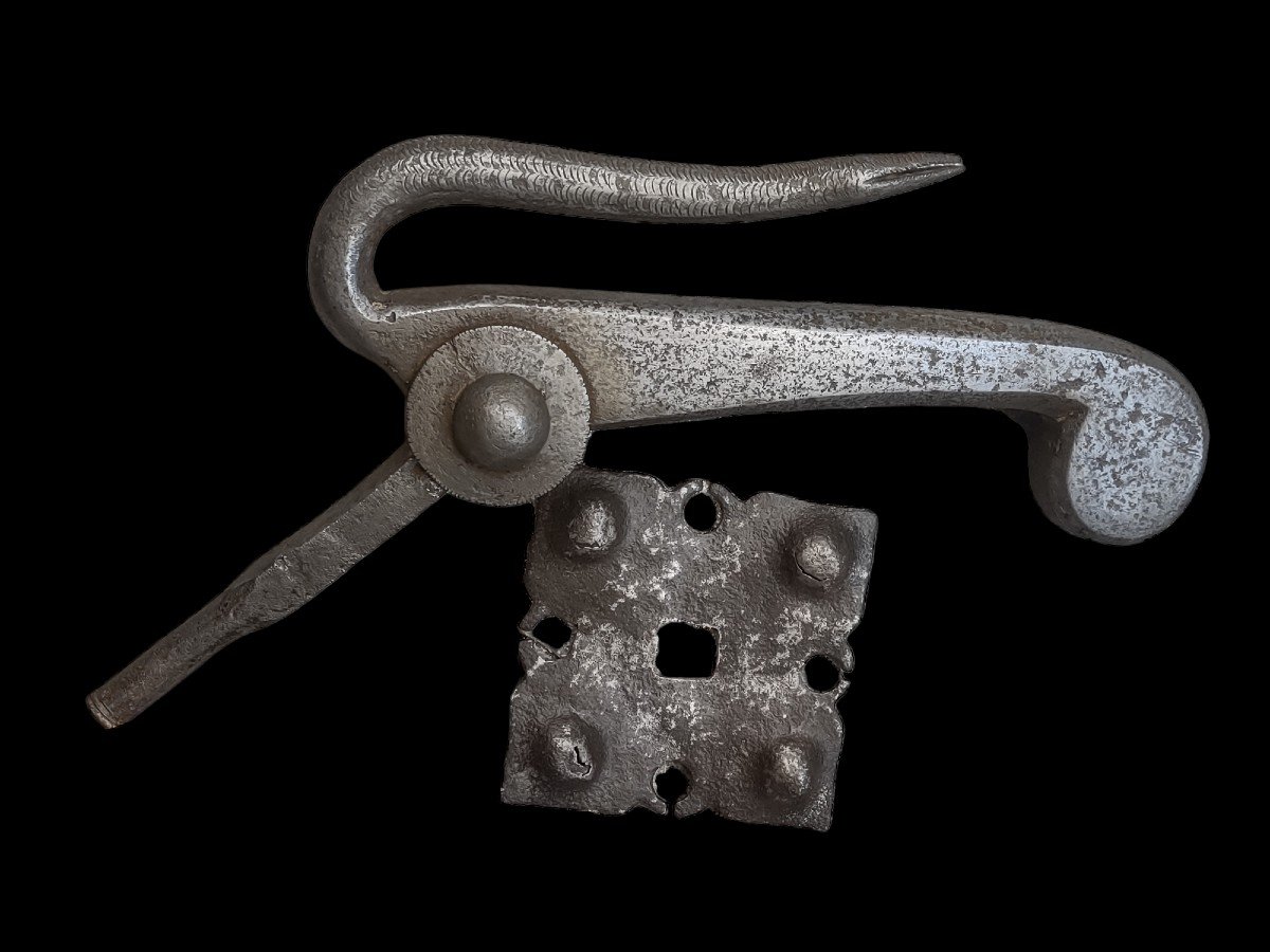 Zoomorphic Wrought Iron Door Knocker XVII Century-photo-6