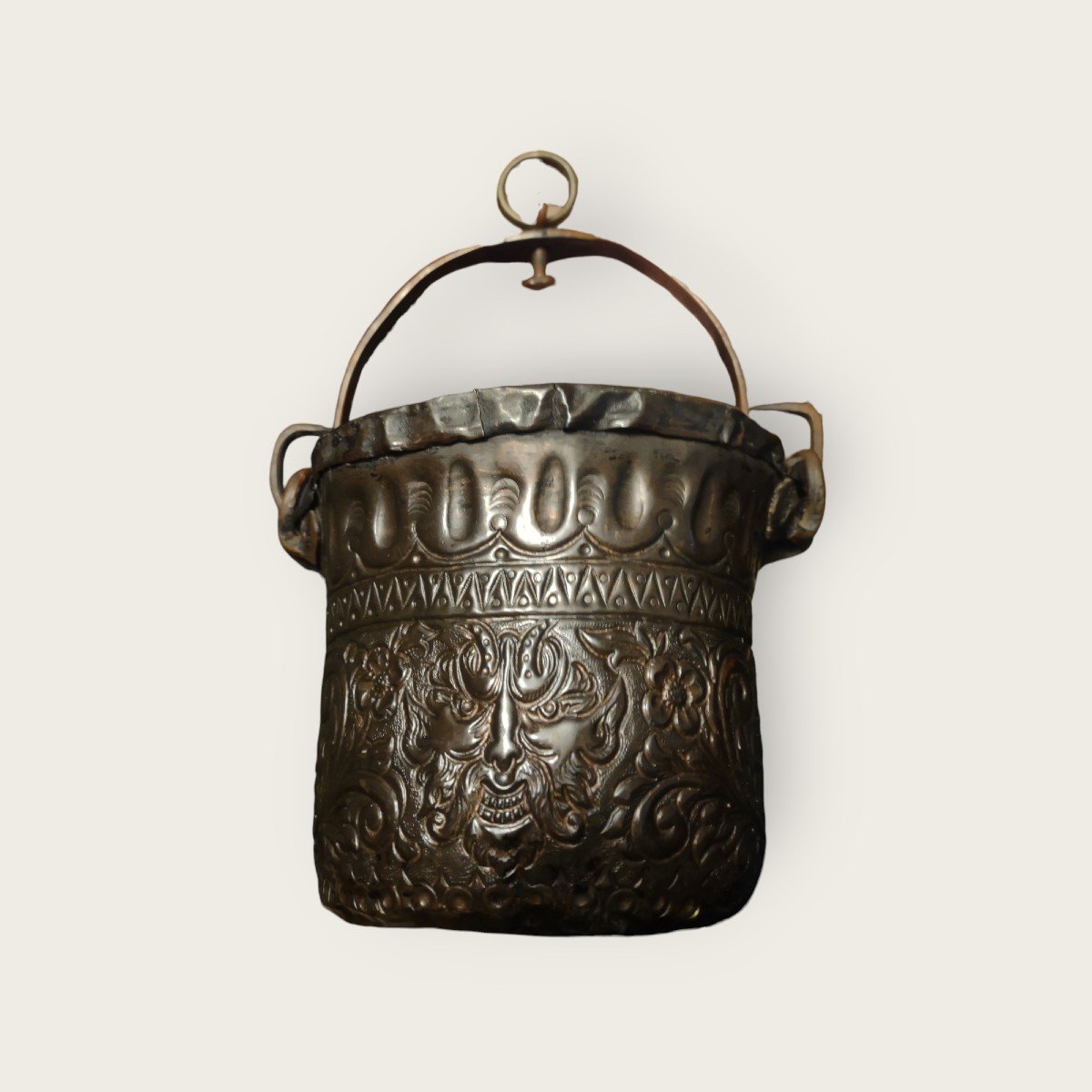 Embossed And Engraved Copper Bucket Venise XVII Century-photo-4