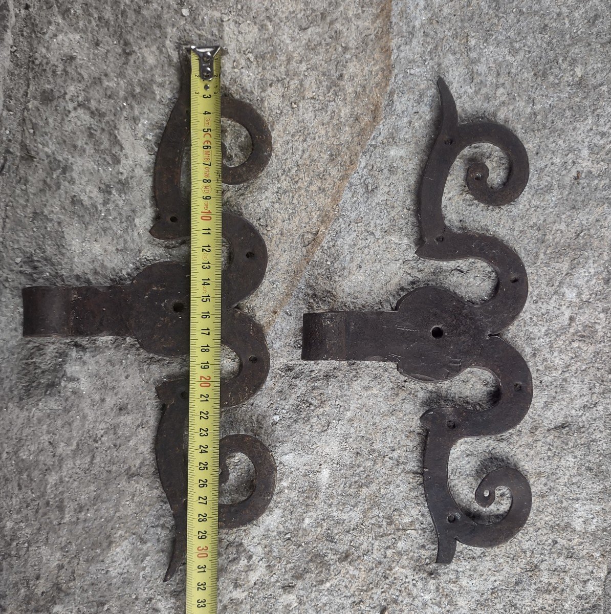 Pair Of Wrought Iron Door Hinges XVII-xviii Century-photo-3