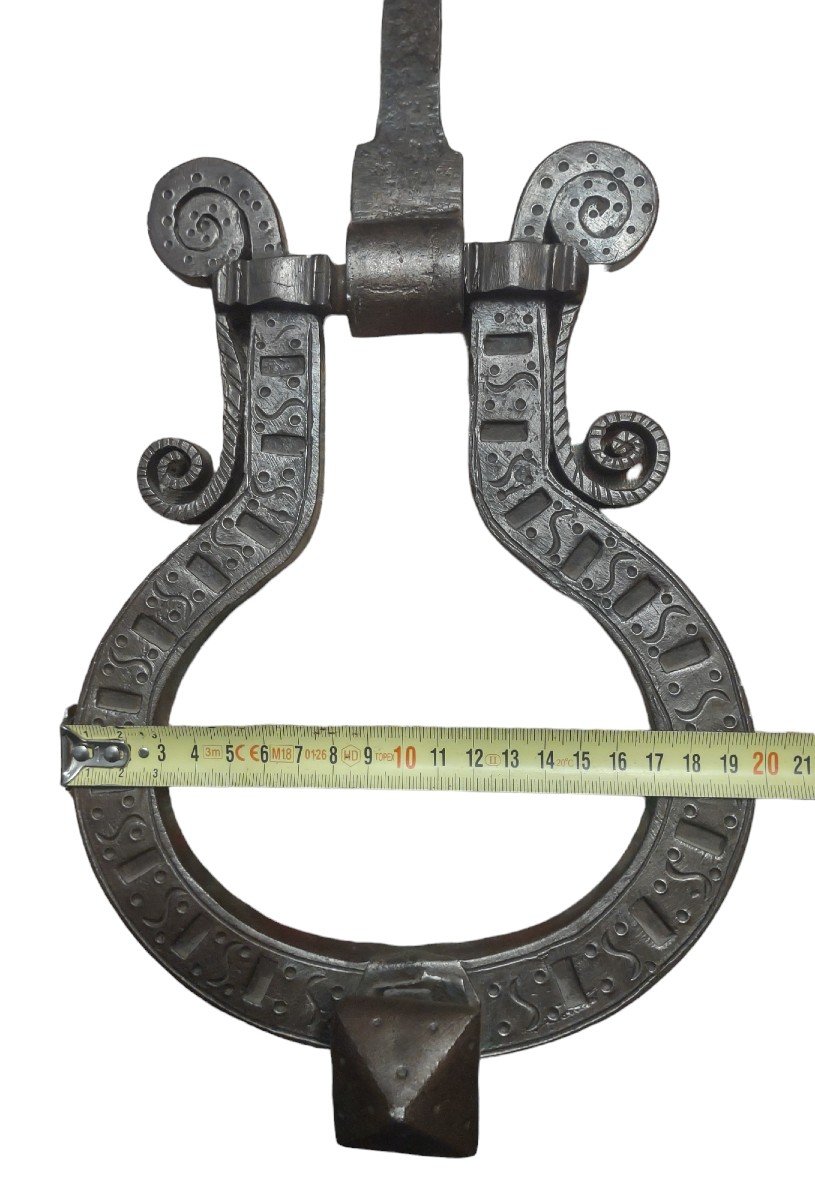 Wrought Iron Engraved Door Knocker XVII Century -photo-1