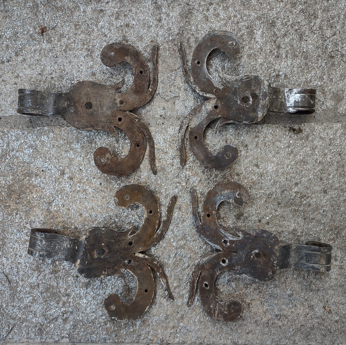 4 Baroque Door Hinges-photo-3