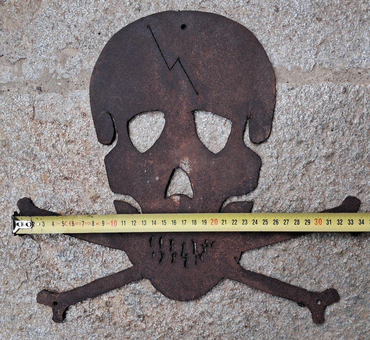 Skull-shaped Sign In Perforated Iron-photo-1