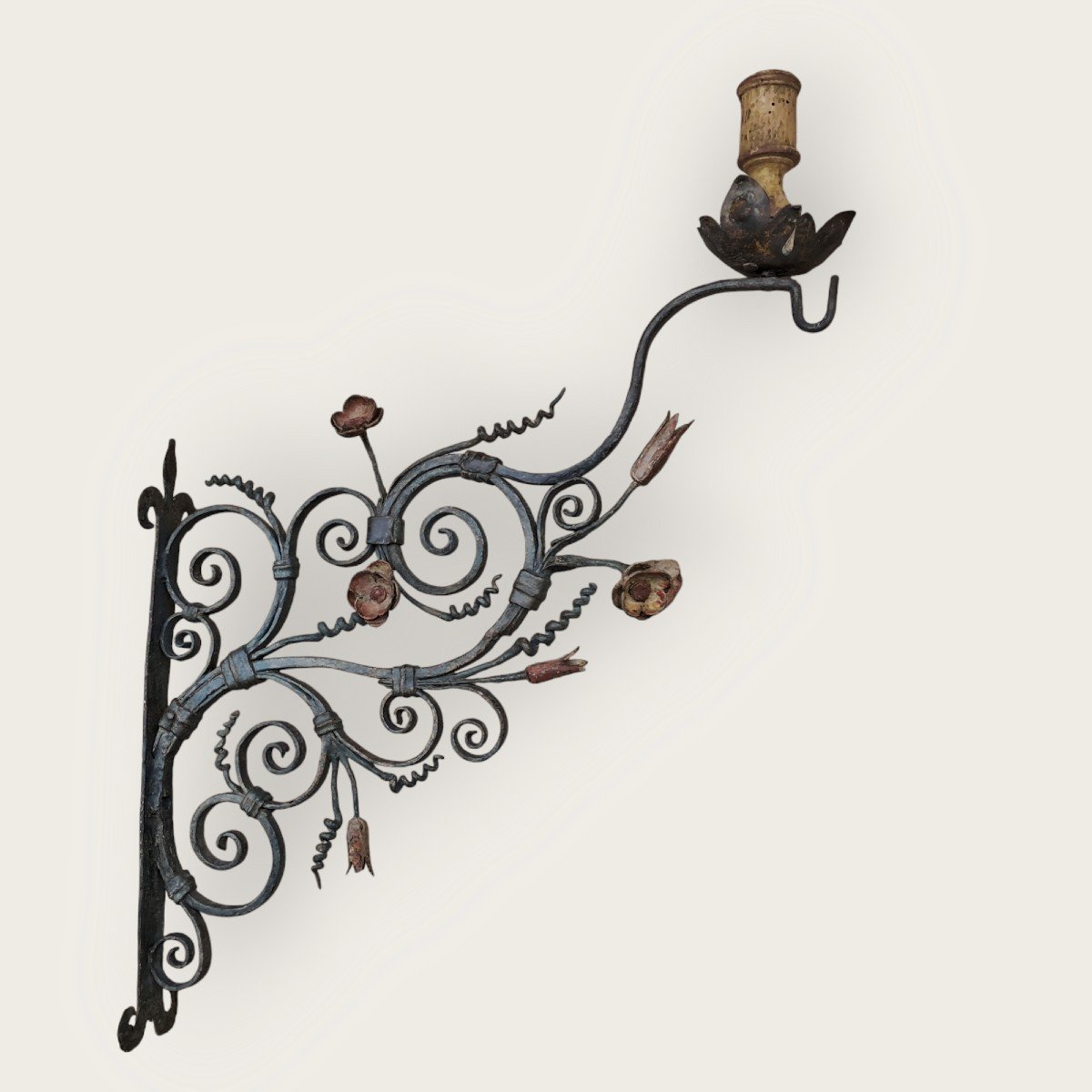 Painted Wrought Iron Light Arm-photo-2