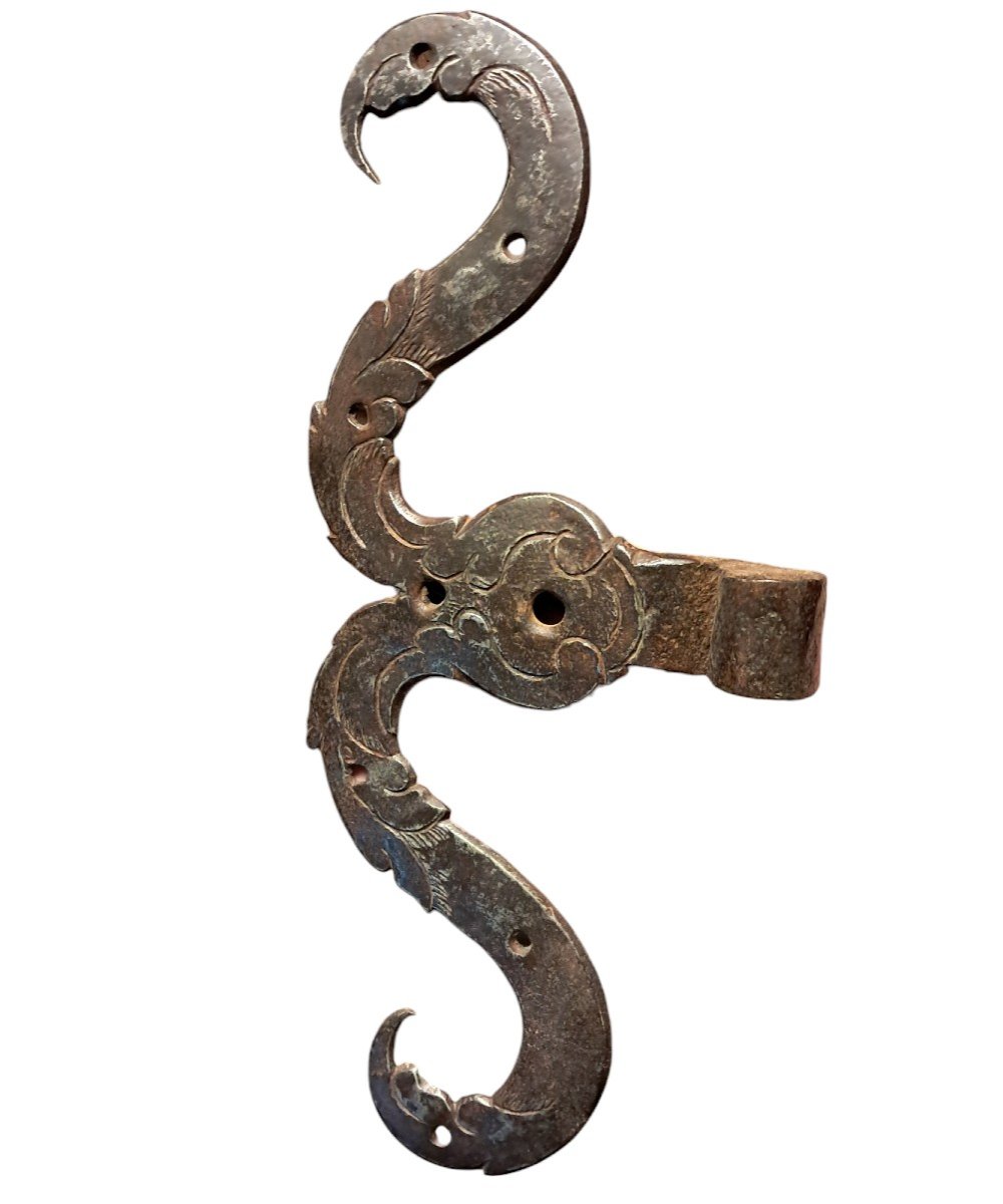 Important Pair Of "moustache" Door Hinges In Forged And Engraved Iron South Tyrol XVII Century-photo-4