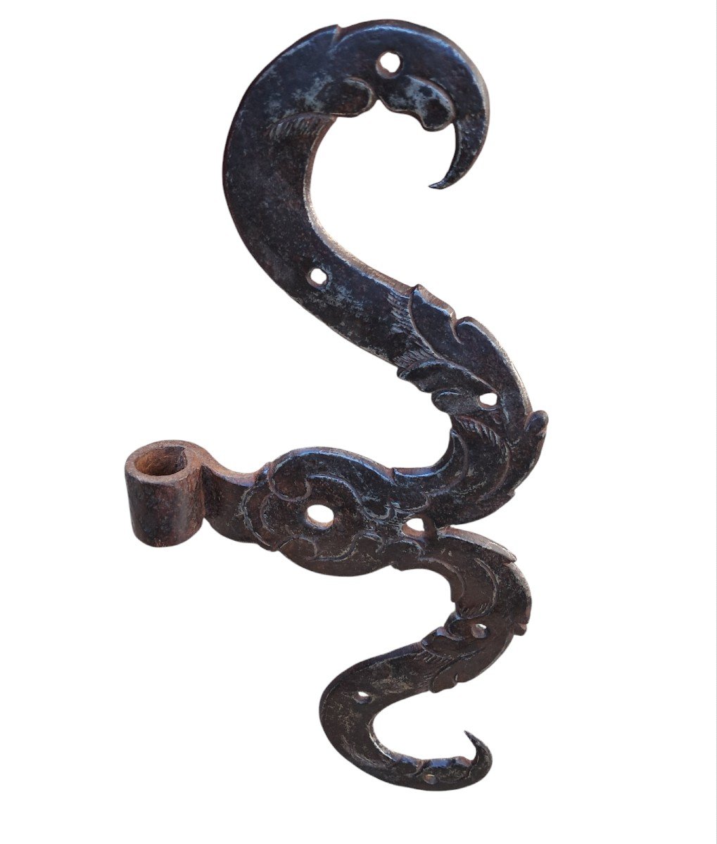 Important Pair Of "moustache" Door Hinges In Forged And Engraved Iron South Tyrol XVII Century-photo-5