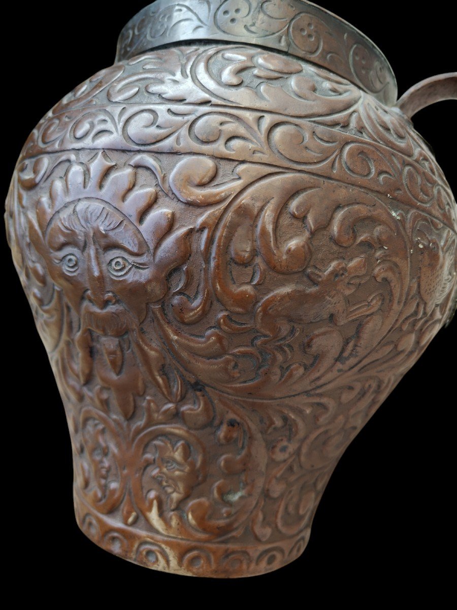 Italian Vase With Double Handle In Embossed Copper 18th Century-photo-3