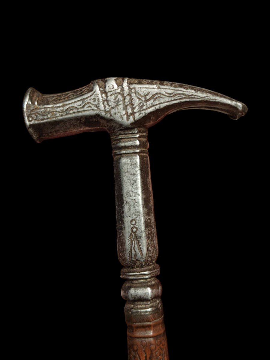 Master's Hammer In Forged Iron And Engraved With Boxwood Handle-photo-2