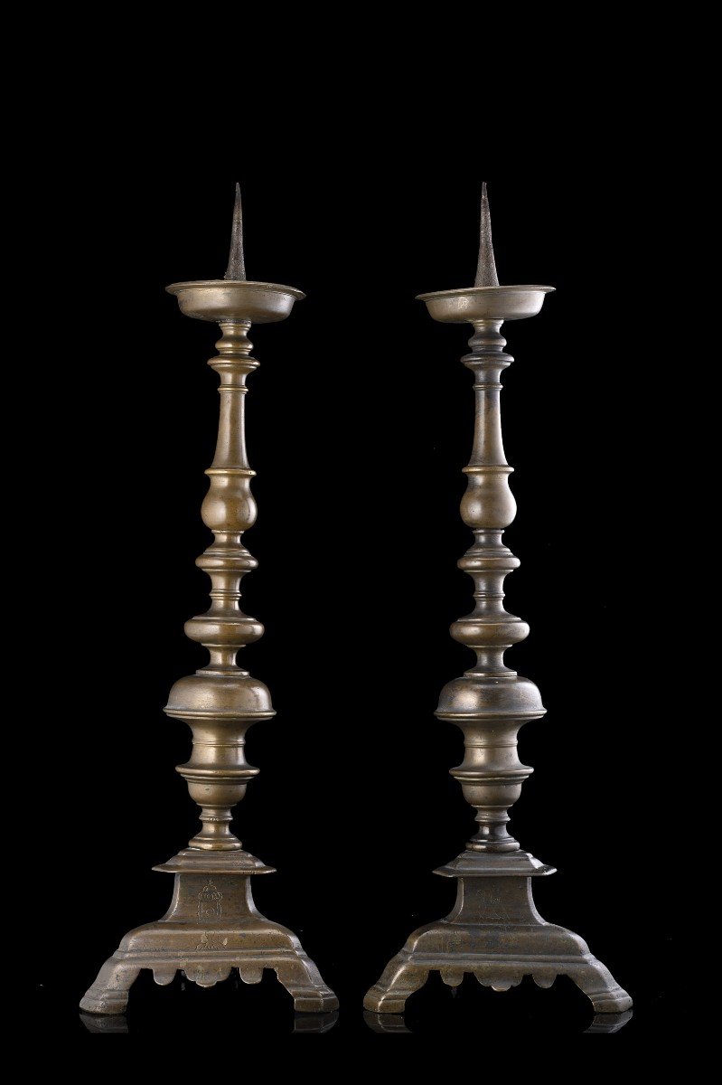 Pair Of Pique Candle In Bronze Seventeenth Century Cm 74