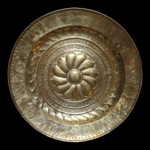 Important 17th Century Venetian Alms Dish