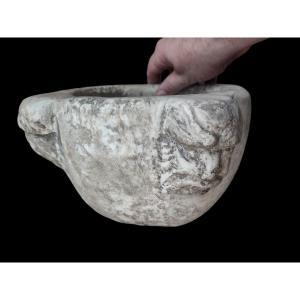 Haute époque Marble Mortar