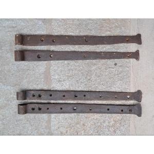 4 Wrought Iron Hinges XVII Century